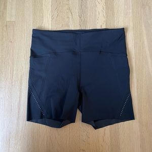 Lululemon black biker short, size 10, reflective
